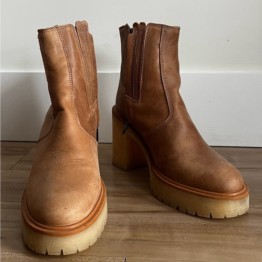 Free People James Chelsea Boots - Used twice